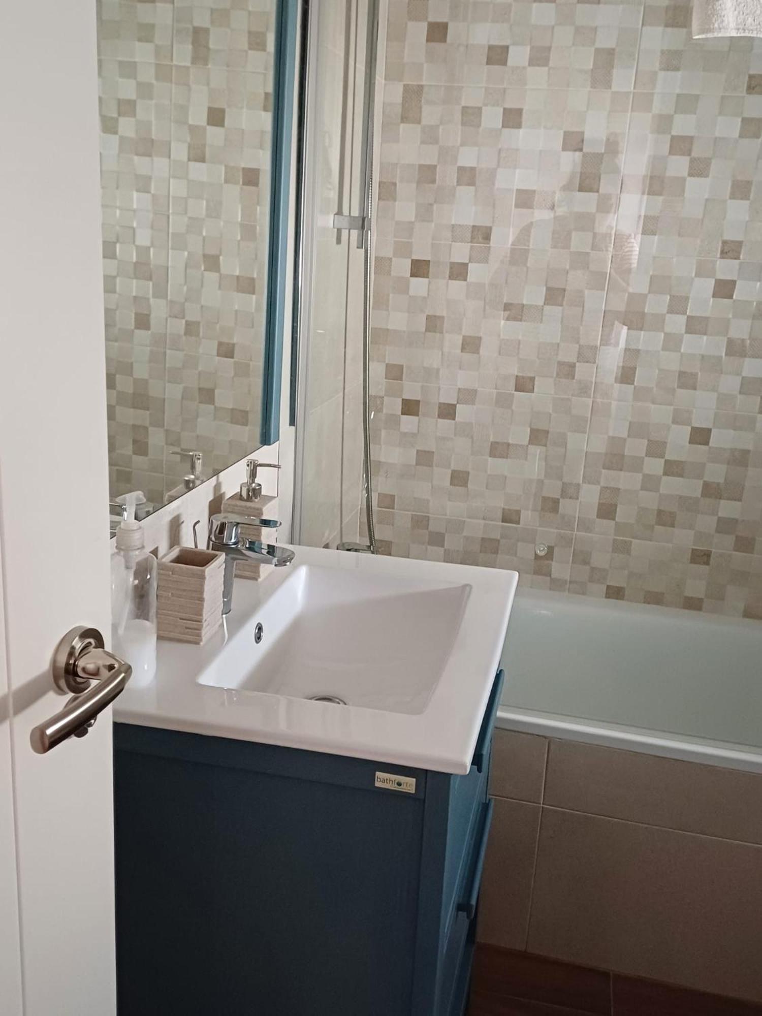 Lyrioshomes Apartamento Filpo Rojas , Sevilla Luaran gambar